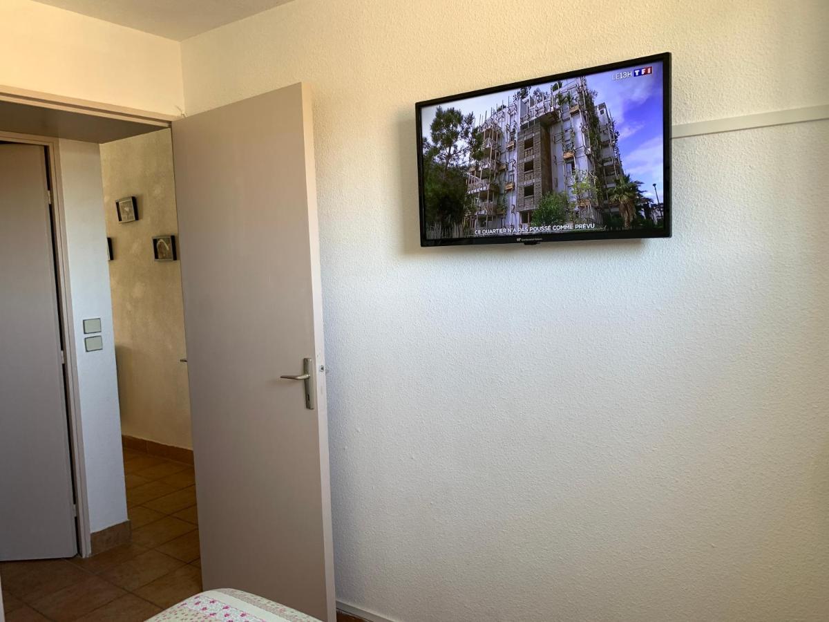 Appartement rue de l'amarrage à PORT GRIMAUD avec Terrasse vue canaux et garage Extérieur photo